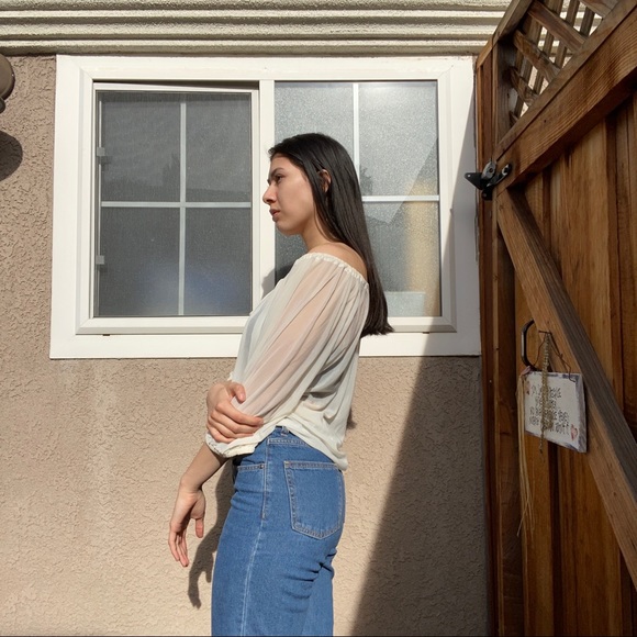 Huh - Picture 3 of 4